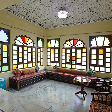 Oyo Home Heritage Near City Palace Udaipur Exteriör bild