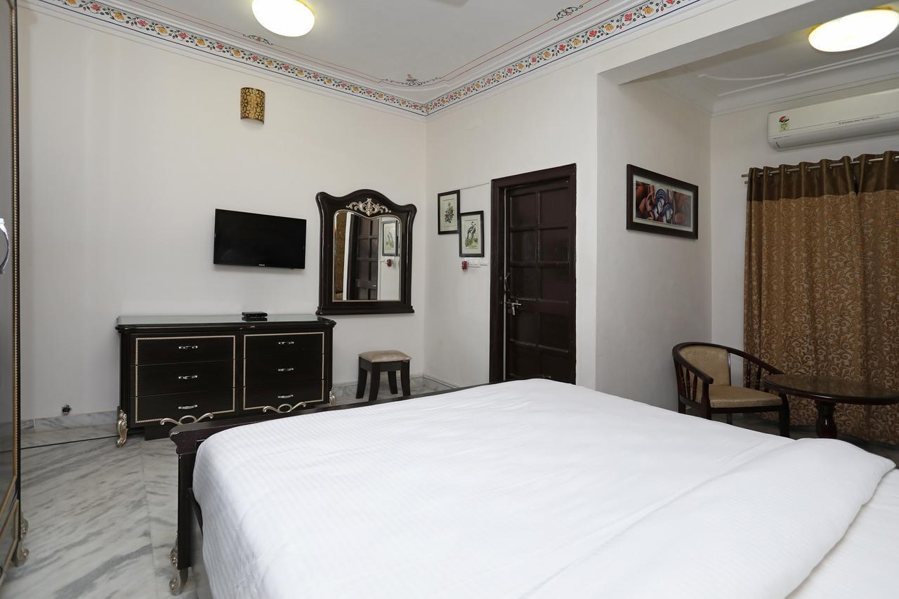 Oyo Home Heritage Near City Palace Udaipur Exteriör bild