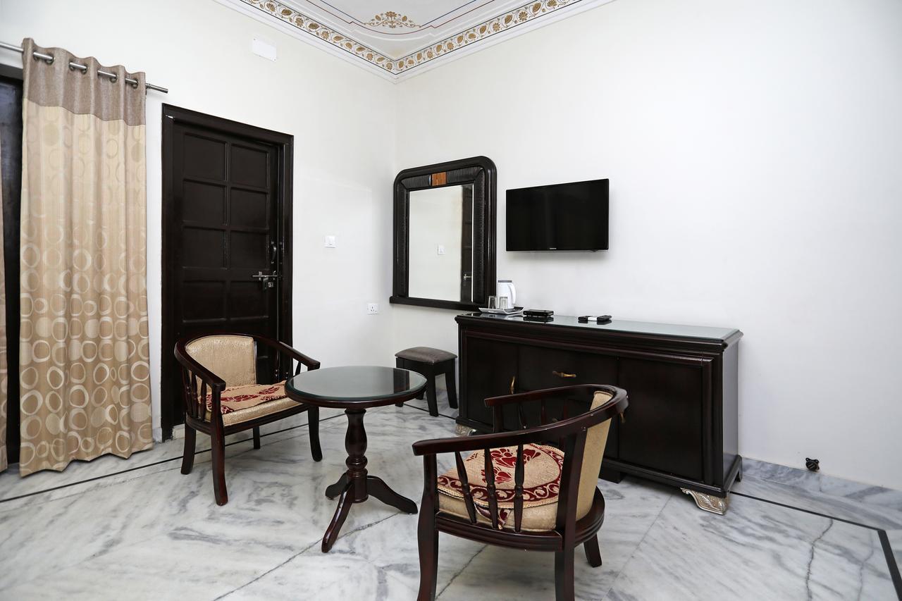 Oyo Home Heritage Near City Palace Udaipur Exteriör bild