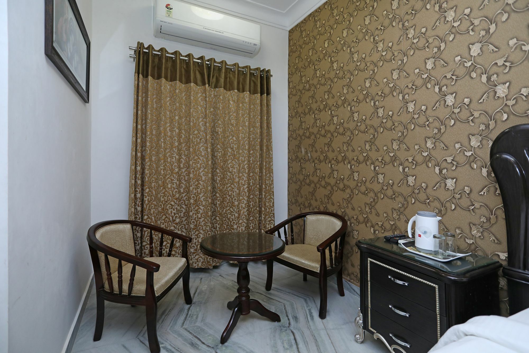 Oyo Home Heritage Near City Palace Udaipur Exteriör bild
